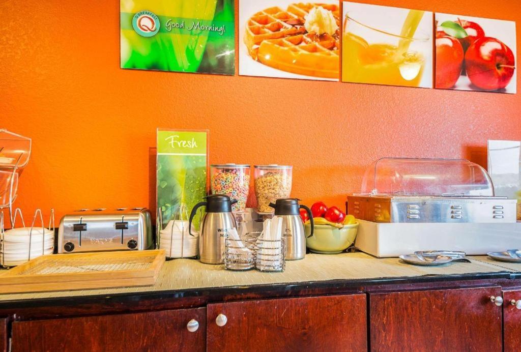 Quality Inn & Suites Franklin מראה חיצוני תמונה