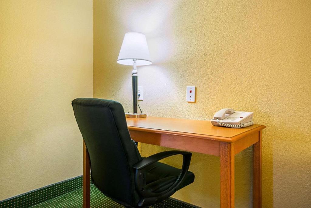 Quality Inn & Suites Franklin מראה חיצוני תמונה
