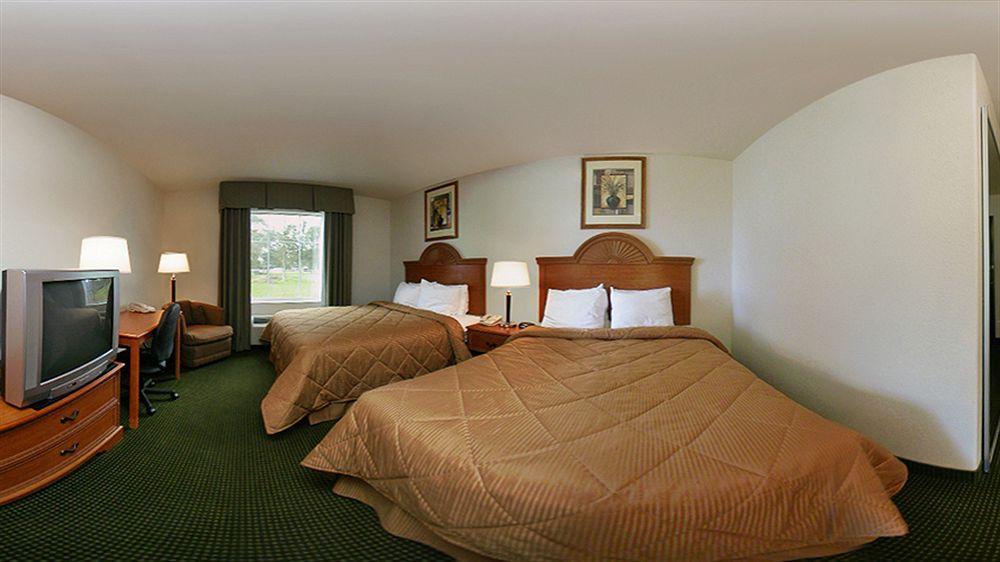 Quality Inn & Suites Franklin מראה חיצוני תמונה